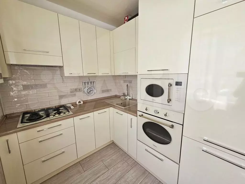 3-к. квартира, 65 м, 1/5 эт. - Фото 0