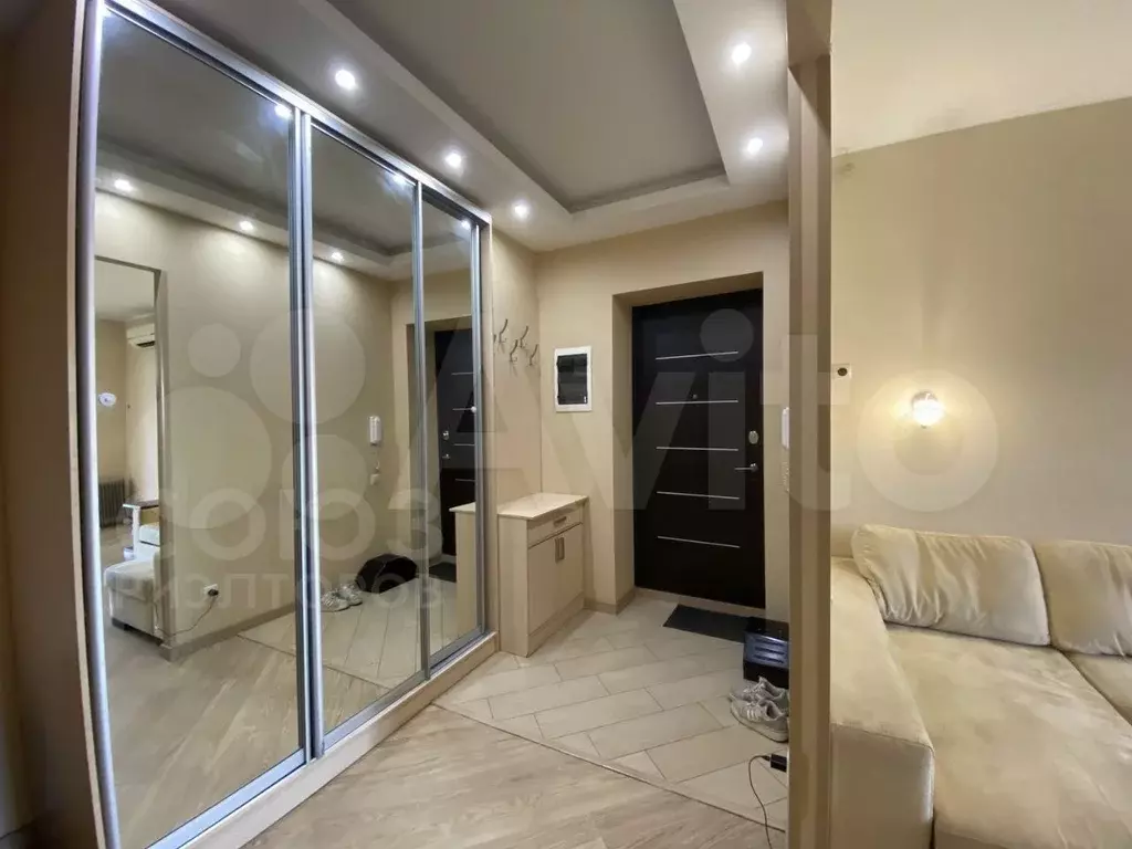 2-к. квартира, 55 м, 5/5 эт. - Фото 0