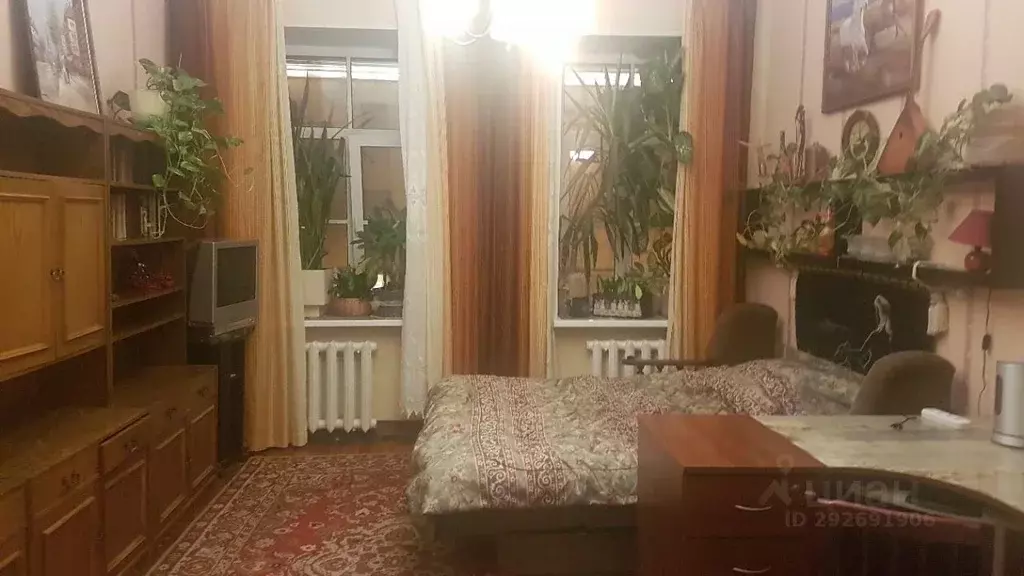 Комната Санкт-Петербург 6-я Васильевского острова линия, 3/10 - Фото 0