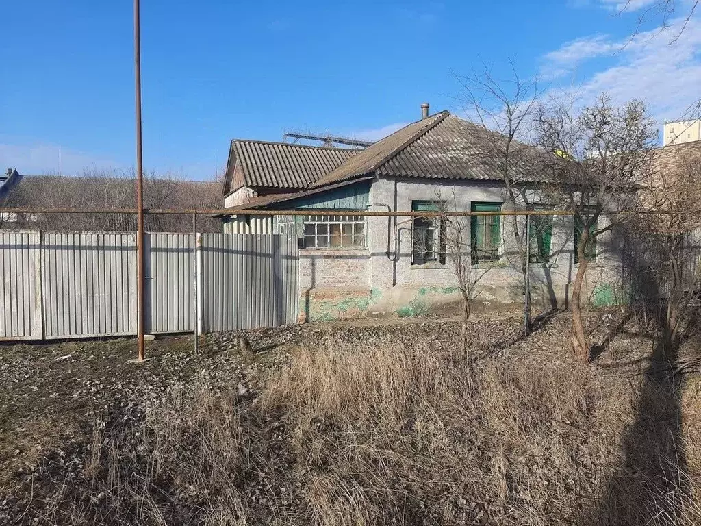 Дом в Белгородская область, Валуйки ул. Суржикова, 96 (45 м) - Фото 1