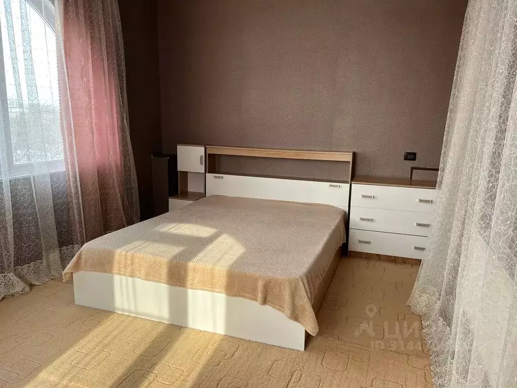 Дом в Краснодарский край, Мостовской пгт ул. Урицкого, 165/2В (210 м) - Фото 1