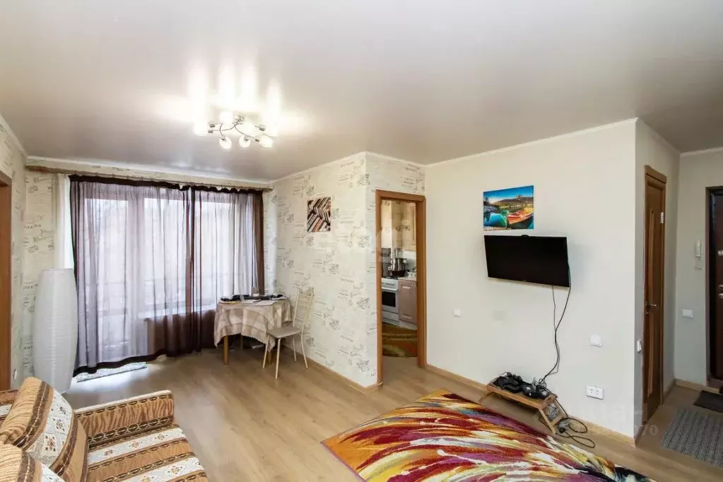 2-к кв. Тюменская область, Тюмень ул. Республики, 150 (41.3 м) - Фото 1