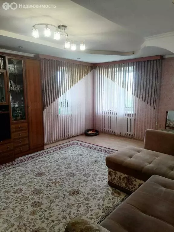 2-комнатная квартира: Омск, улица Гуртьева, 33/1 (73.6 м) - Фото 1