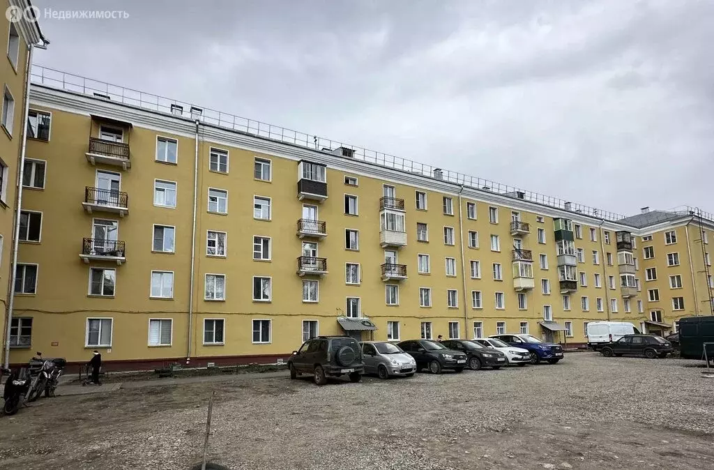 2-комнатная квартира: Киров, Ленинградская улица, 6 (58.1 м) - Фото 1