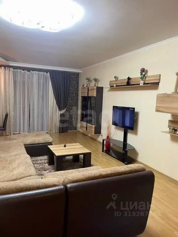 3-к кв. Белгородская область, Белгород Октябрьская ул., 63а (110.2 м) - Фото 1