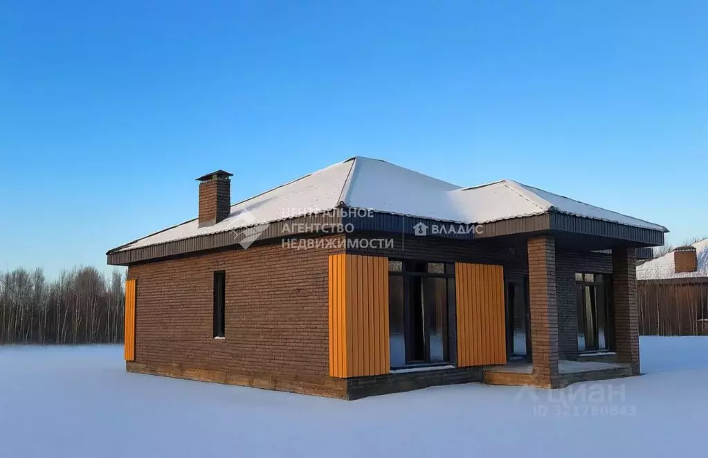 Дом в Рязанская область, Рязанский район, Дубровическое с/пос, с. ... - Фото 1