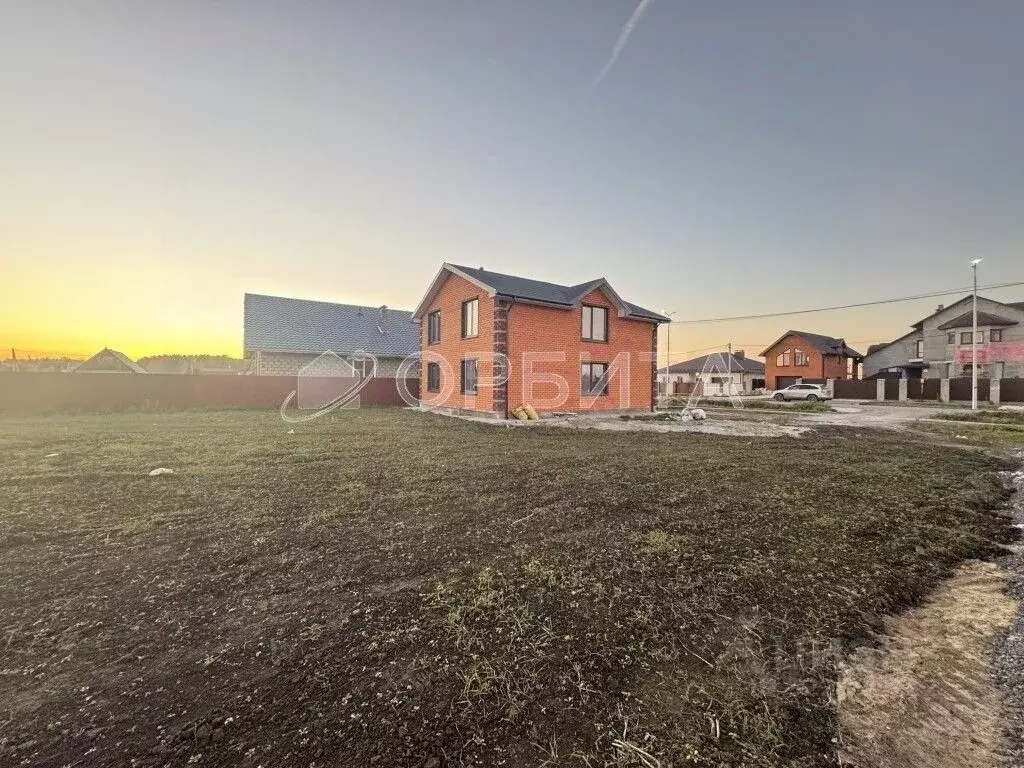 Дом в Тюменская область, Тюменский муниципальный округ, д. Ушакова ул. ... - Фото 1