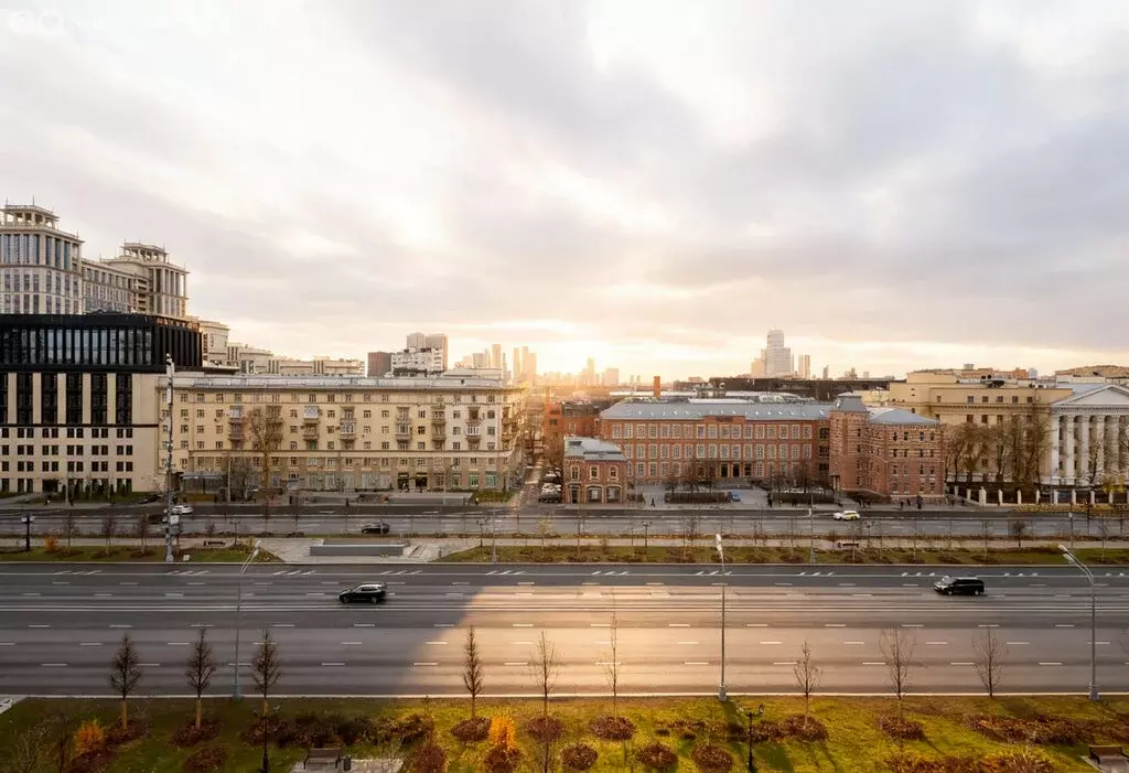 3-комнатная квартира: Москва, Ленинградский проспект, 24 (87 м) - Фото 2