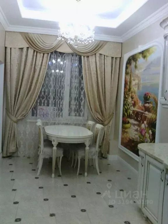 3-к кв. Саха (Якутия), Якутск ул. Дзержинского, 25 (111.0 м) - Фото 0