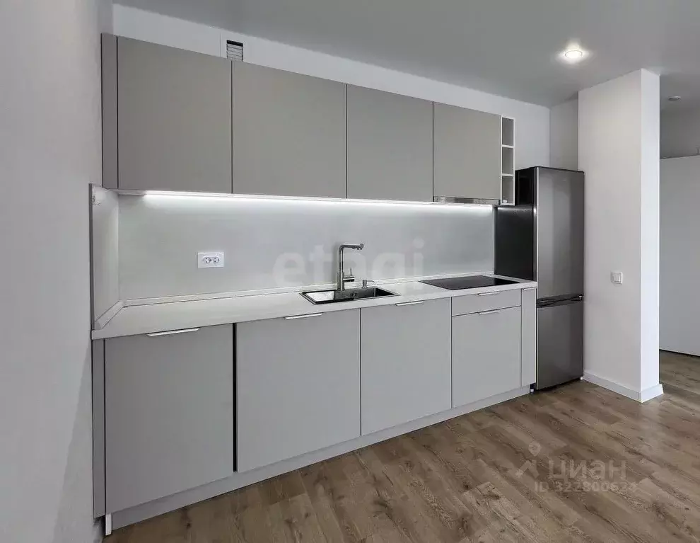 2-к кв. Тюменская область, Тюмень Интернациональная ул., 199к9 (63.5 ... - Фото 1