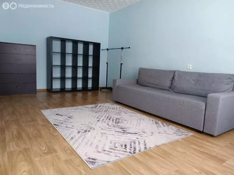 1-комнатная квартира: Омск, улица Лукашевича, 8А (37 м) - Фото 0