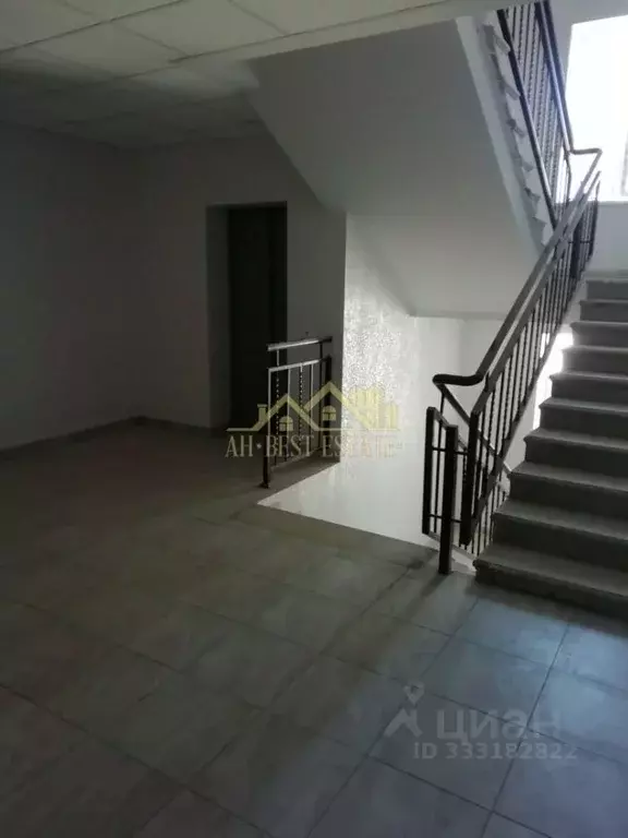 1-к кв. Северная Осетия, Владикавказ ул. Курсантов-Кировцев, 15Г (52.0 ... - Фото 2