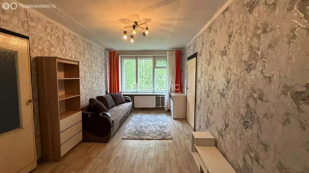 2-комнатная квартира: Кириши, Комсомольская улица, 2 (42.8 м) - Фото 0