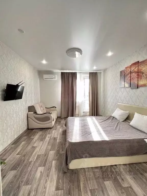 2-к кв. Татарстан, Казань ул. Сибгата Хакима, 50 (60.0 м) - Фото 0