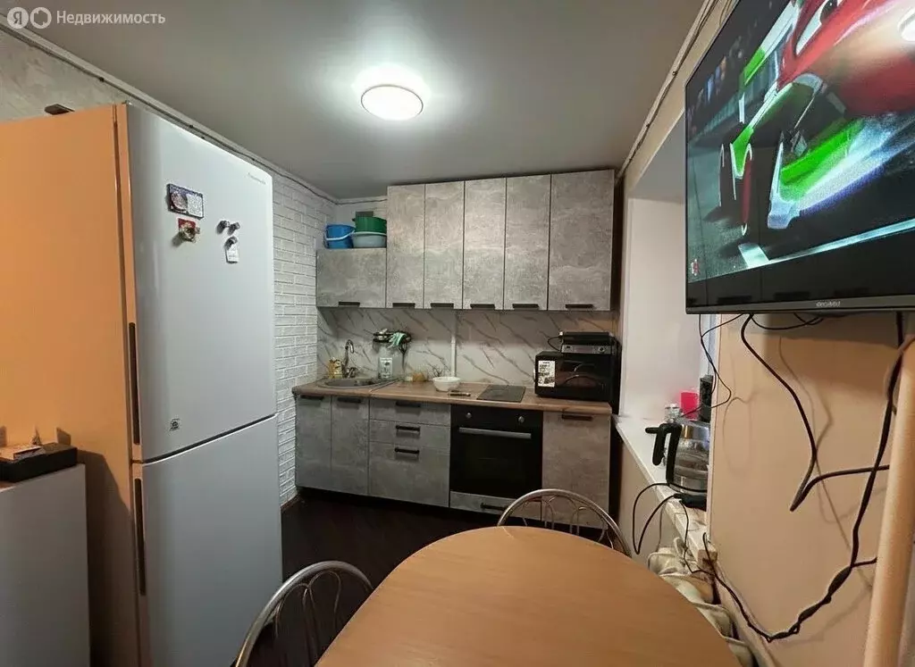 Квартира-студия: Ирбит, улица Горького, 1 (30 м) - Фото 1