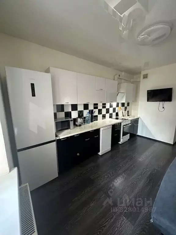 1-к кв. Тюменская область, Тюмень ул. Мельникайте, 2к7 (39.7 м) - Фото 2