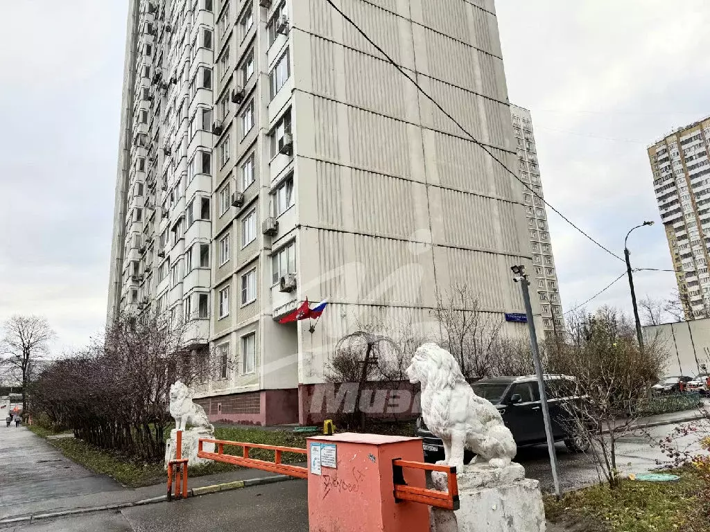 Продается 3-комнатная квартира - Фото 1