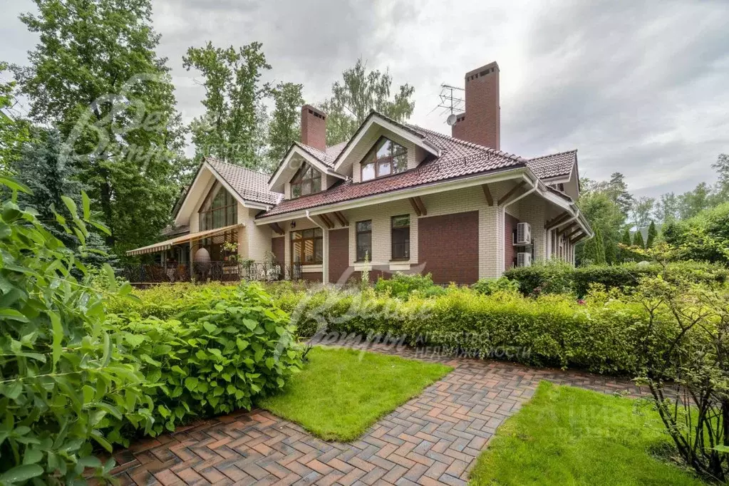 Дом в Москва д. Зименки, ул. Сосновая (750 м) - Фото 1