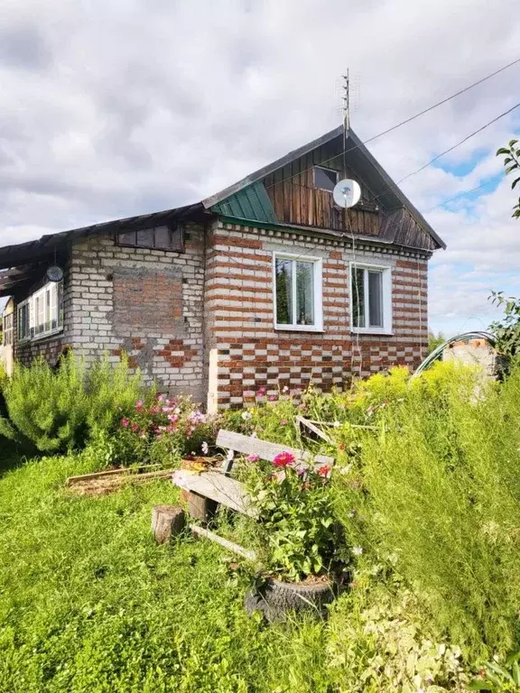 Дом в Свердловская область, Артемовский ул. Фрунзе, 31 (48 м) - Фото 1