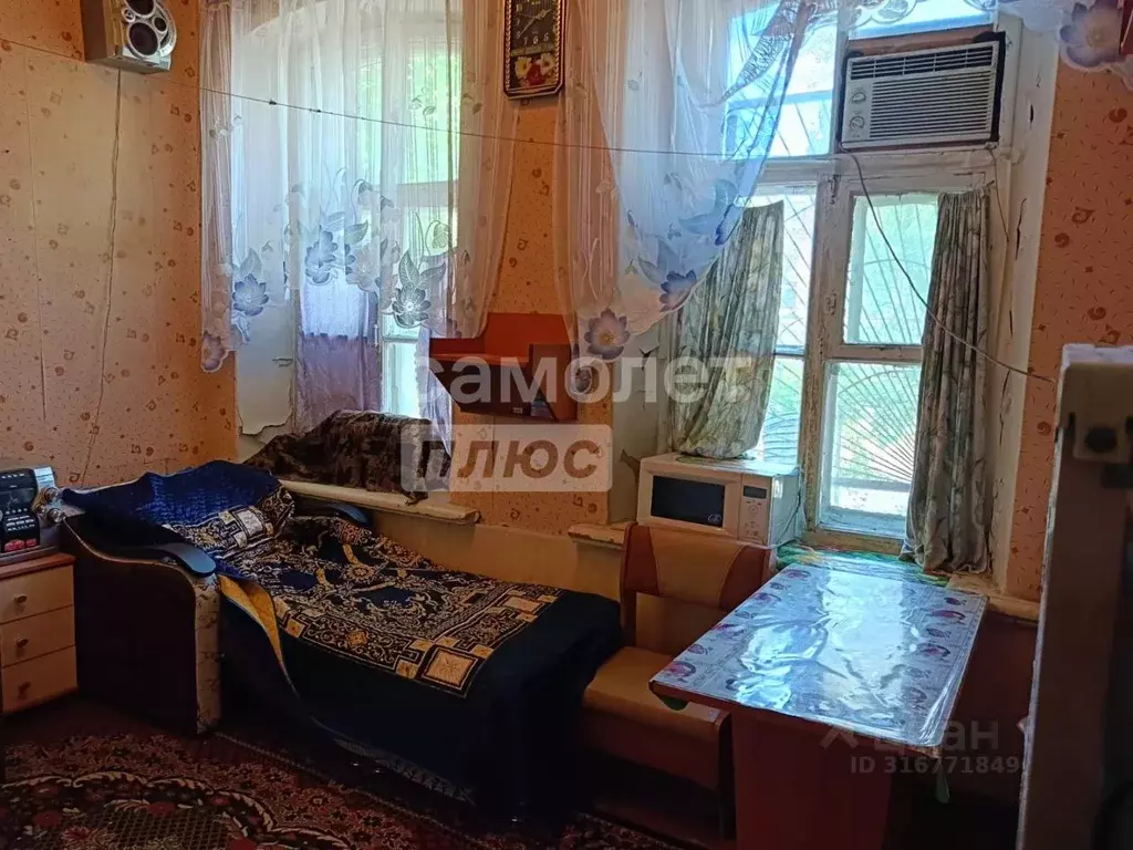 2-к кв. Астраханская область, Астрахань Покровская пл., 4 (18.6 м) - Фото 1