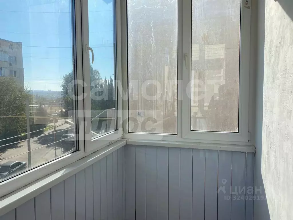 2-к кв. Севастополь ул. Симонок, 55А (61.8 м) - Фото 1