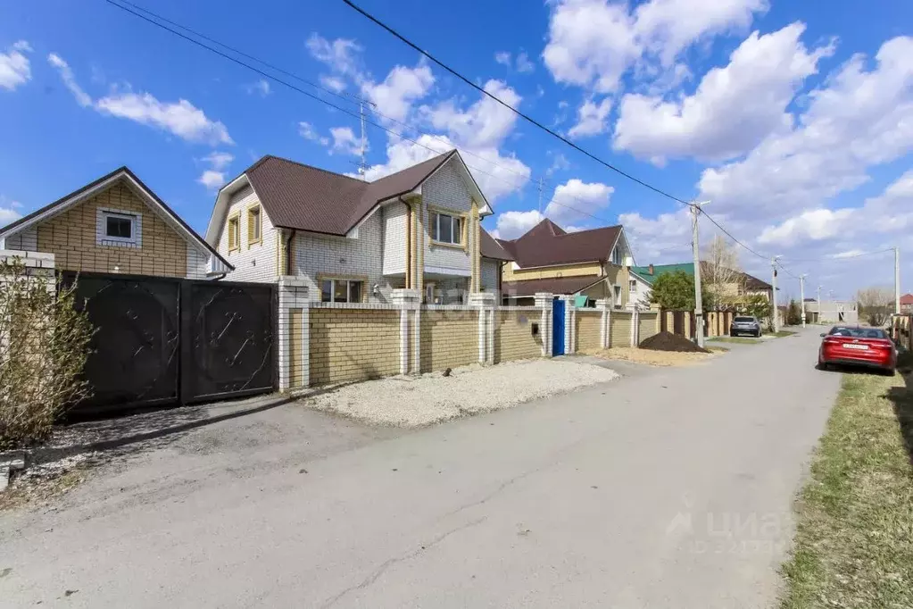 Дом в Тюменская область, Тюмень ул. 1-я Северная (175 м) - Фото 1