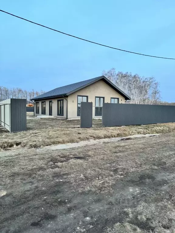 Дом в Омская область, Омский район, с. Усть-Заостровка  (130 м) - Фото 1