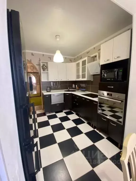 3-к кв. Ставропольский край, Кисловодск Ленинградская ул., 75 (72.0 м) - Фото 1