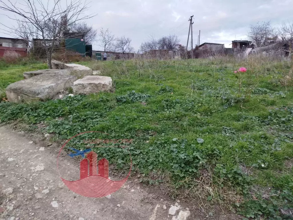Участок в Севастополь пос. Любимовка, ул. Софьи Перовской (8.0 сот.) - Фото 0