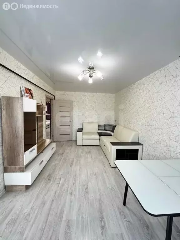 3-комнатная квартира: Тула, улица Калинина, 20к1 (62.5 м) - Фото 0
