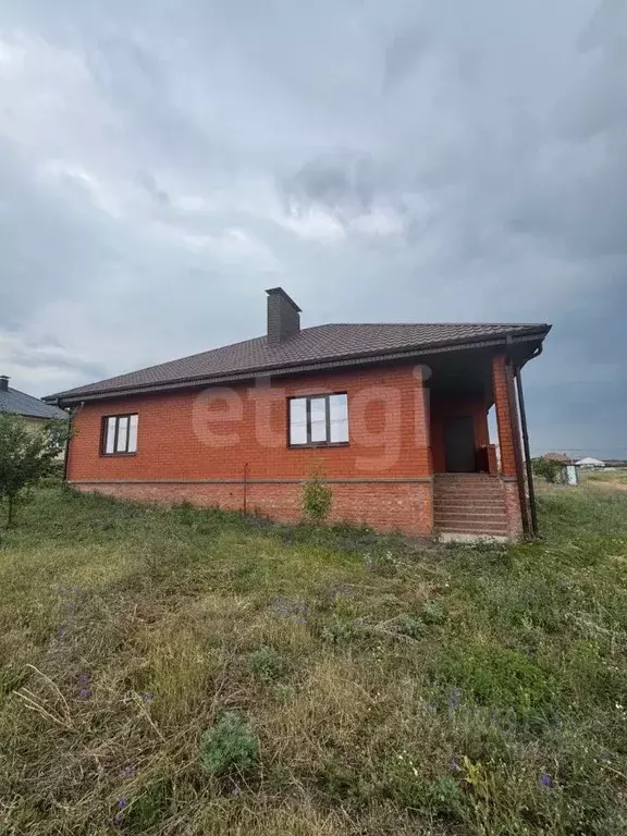 Дом в Белгородская область, Белгородский район, Дубовское с/пос, с. ... - Фото 1