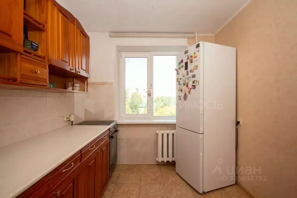 3-к кв. Тюменская область, Тюмень ул. Александра Логунова, 12 (68.4 м) - Фото 0