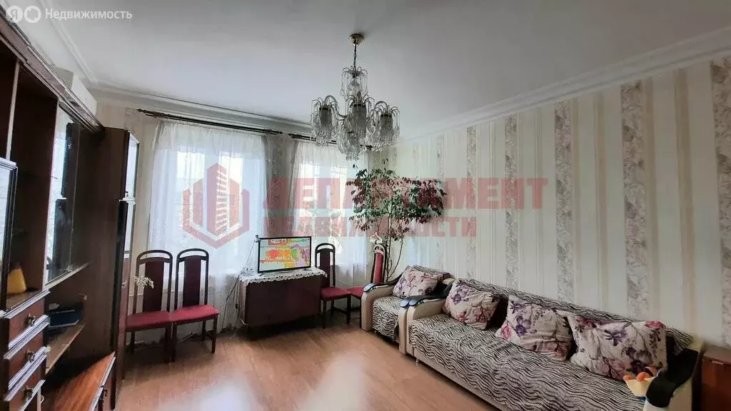 3-комнатная квартира: Астрахань, площадь Ленина, 4 (72.4 м) - Фото 2