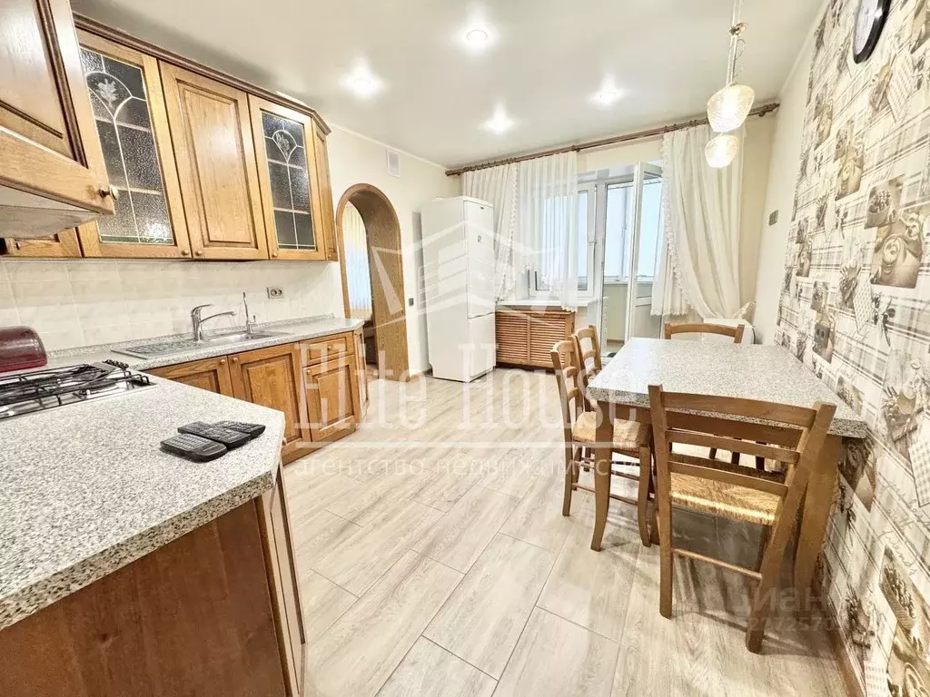 2-к кв. Калужская область, Калуга ул. Воронина, 11 (94.0 м) - Фото 0