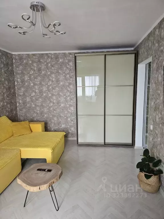 2-к кв. Крым, Ленино пгт ул. Энгельса, 15 (50.8 м) - Фото 2