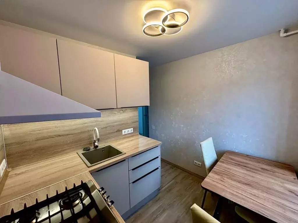 2-к кв. Ханты-Мансийский АО, Урай 3-й мкр, 23 (43.6 м) - Фото 0