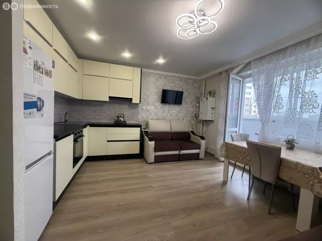 1-комнатная квартира: Чебаркуль, улица 9 Мая, 25 (41 м) - Фото 1