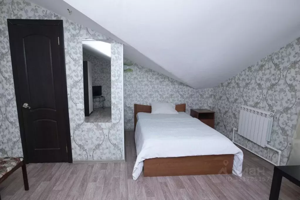 Комната Свердловская область, Екатеринбург пер. Мордвинский, 1 (10.0 ... - Фото 1