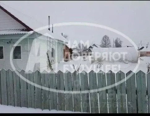 Дом в Пермский край, Чусовской городской округ, Лямино рп ул. Школьная ... - Фото 0