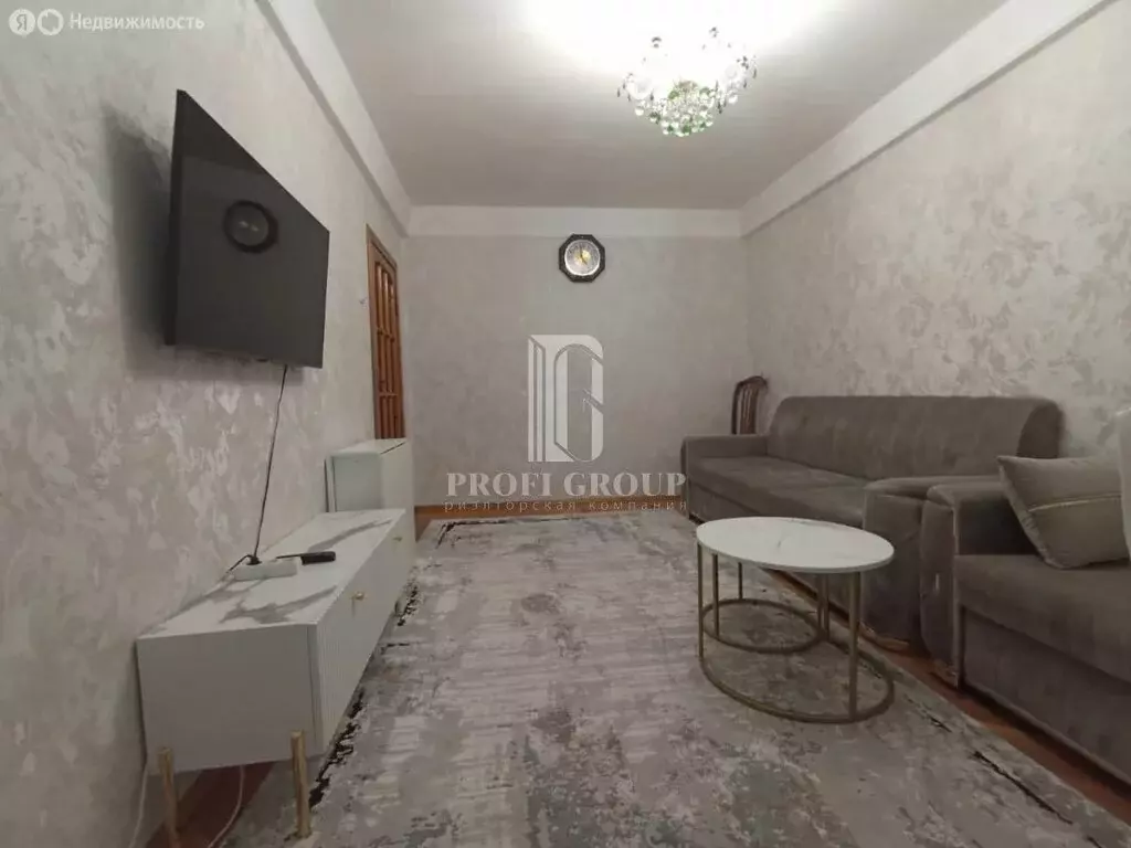 1-комнатная квартира: Махачкала, улица Абдулхамида Юсупова, 16А (45 м) - Фото 1