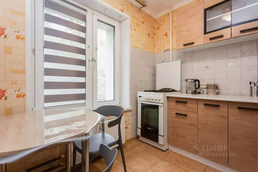 2-к кв. Москва ул. Молостовых, 11К4 (47.0 м) - Фото 0