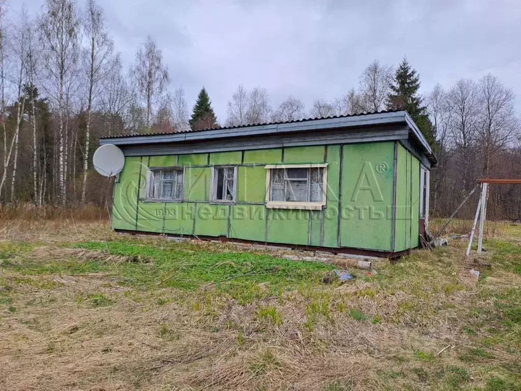 Участок в Ленинградская область, Лодейнопольский район, Алеховщинское ... - Фото 0