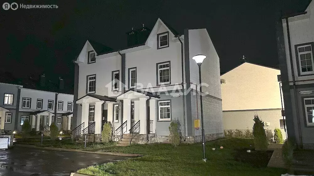 3-комнатная квартира: Озерецкое, Воздвиженская улица, 8к1 (146.2 м) - Фото 1