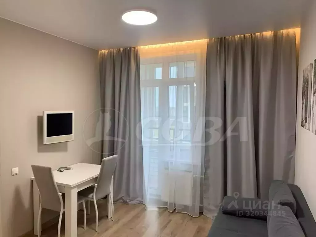 1-к кв. Тюменская область, Тюмень ул. Фармана Салманова, 21 (45.0 м) - Фото 1