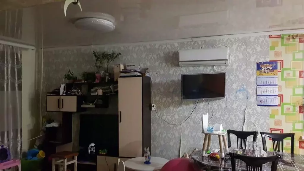 Дом в Саха (Якутия), Якутск ул. Мархинская (130 м) - Фото 1