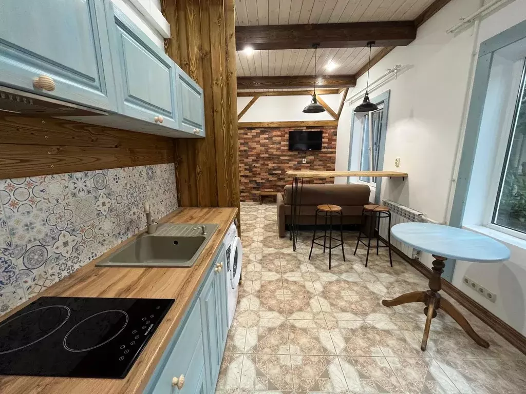 3-к кв. Крым, Феодосия ул. Армянская, 13 (50.0 м) - Фото 1