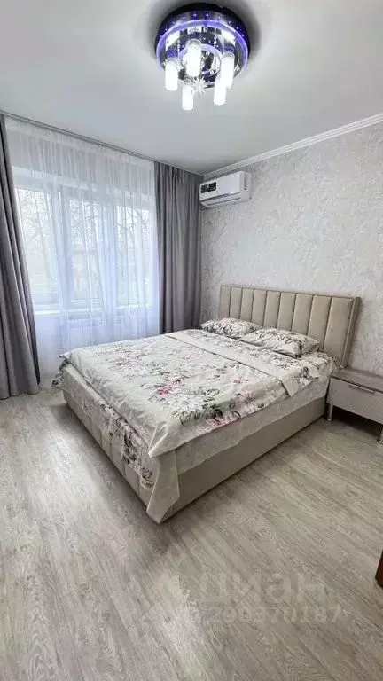 2-к кв. Калмыкия, Элиста ул. Чкалова, 14 (64.0 м) - Фото 0