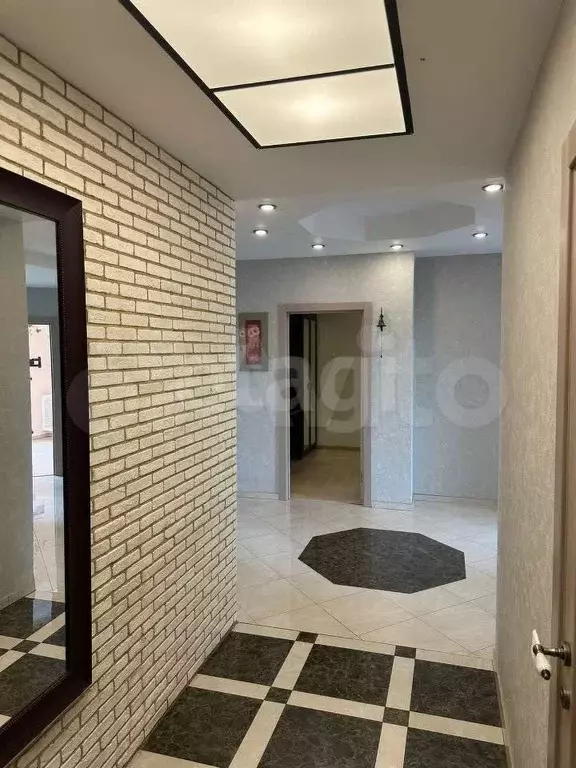 4-к. квартира, 101 м, 14/25 эт. - Фото 0