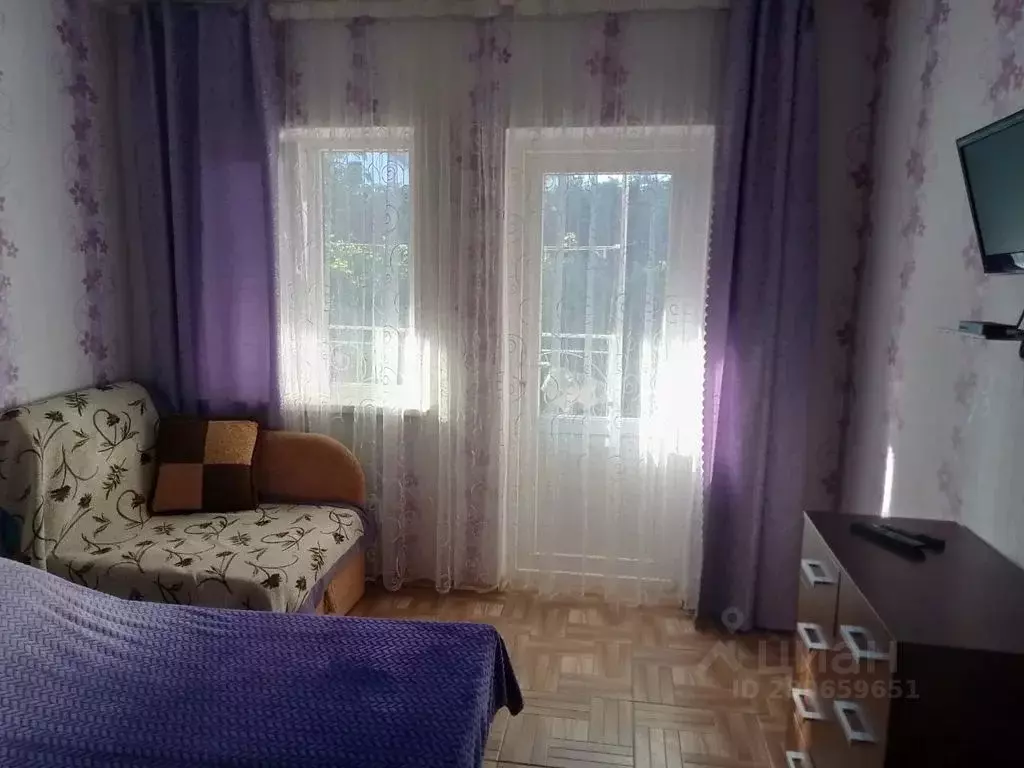 Комната Крым, Судак муниципальный округ, с. Морское ул. Ленина, 35 - Фото 1