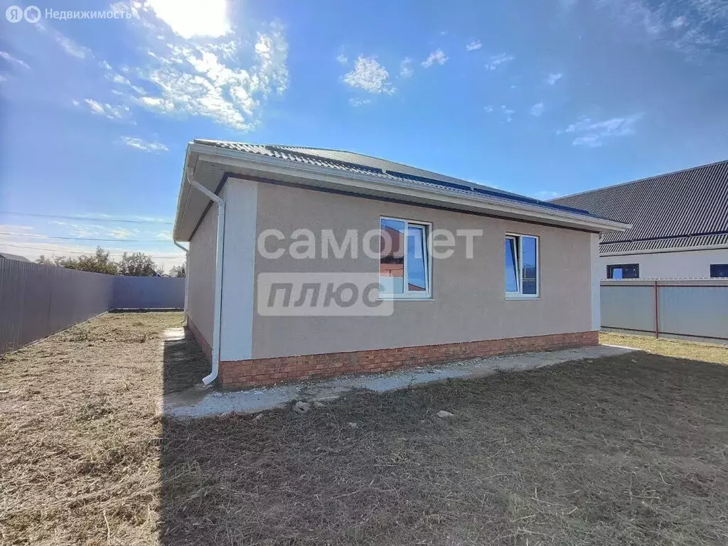 Дом в Приморско-Ахтарск, улица Высоцкого (70 м) - Фото 1